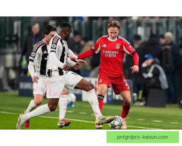 洛卡特利在本赛季表现稳健，持续为球队贡献关键助攻和防守稳定性。